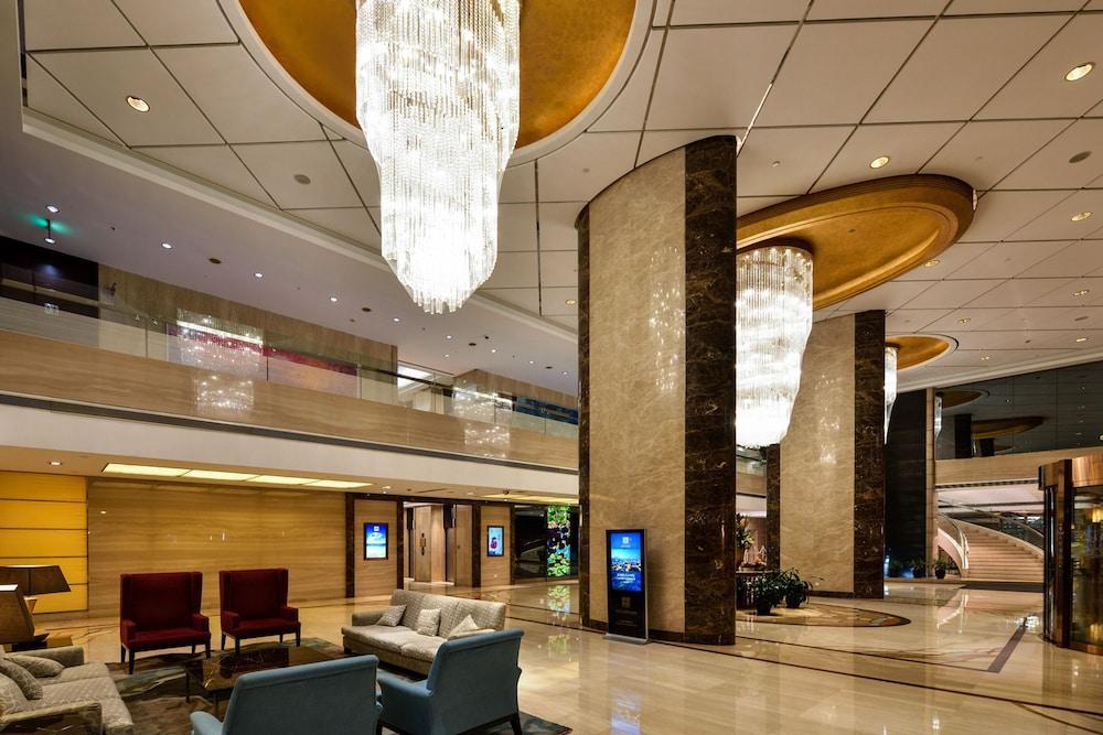 Equatorial Hotel Shanghai